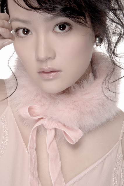Chinese Actress Tang Yu Hong 
