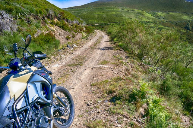 BMW F800GS: Trail Forever. Leon, Entre las nubes: Trail Leonés (o una de Romanos)