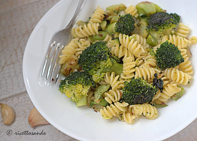 Pasta e broccoli ricetta vegetariana