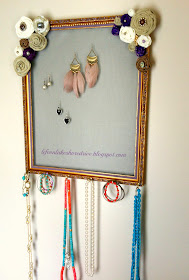 DIY jewelry organizer, jewelry, cheap diy organizer, rosettes,  tutorial, screen 