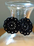 http://translate.googleusercontent.com/translate_c?depth=1&hl=es&rurl=translate.google.es&sl=en&tl=es&u=http://livingthecraftlife.blogspot.com.es/2012/09/round-earrings-free-crochet-pattern.html&usg=ALkJrhhQvjZ3GIlHIN86f6hnW-a8i0YN-w