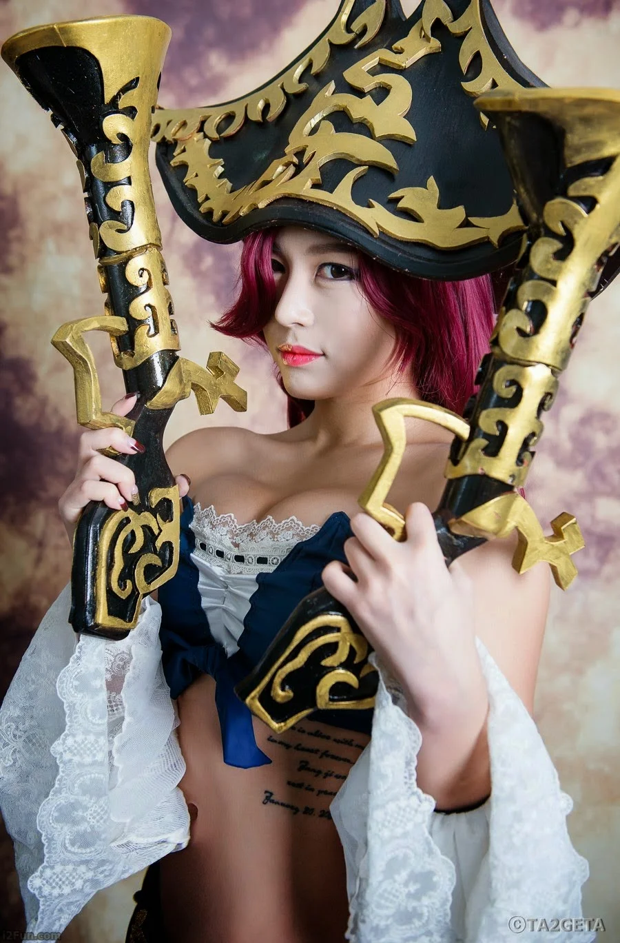 Sexy Miss Fortune (League of Legends) Cosplay