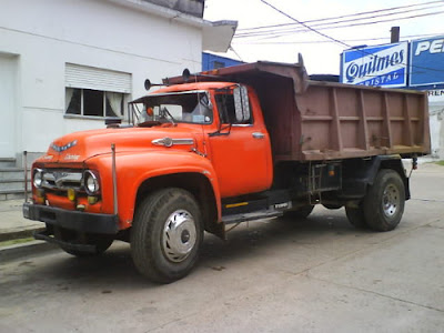 Ford 900