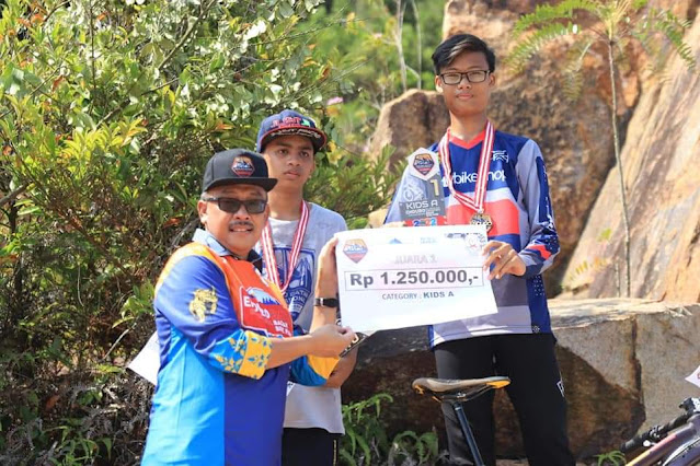 Hadiri Badak Bike Park International Enduro 2022, Jefridin : Pemko Batam Dukung Kegiatan Olahraga