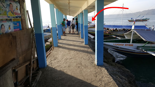 narrow walkway to the boat docking areas at Iloilo Ortiz Wharf