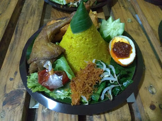 Tumpeng Mini