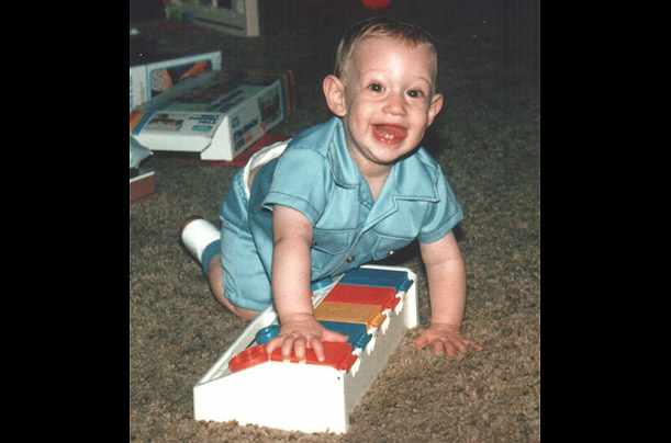 Baby Days Born in 1984, Facebook founder Mark Zuckerberg grew up in Dobb's 