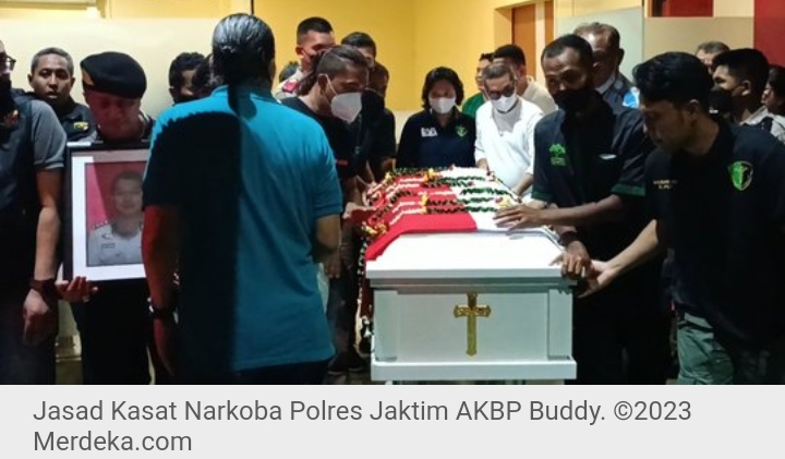 Kasat Narkoba Polres Jaktim AKBP Buddy Alfrits Towoliu tewas ditabrak kereta api atau dibunuh?