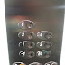 ドイツで一般的なエレベーターの操作パネル