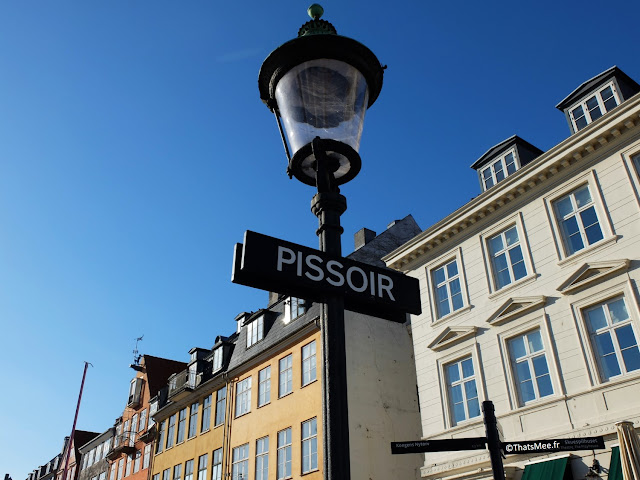 pissoir Nyhavn, Nouveau Port Copenhague maison de couleurs canal bateaux amarrés