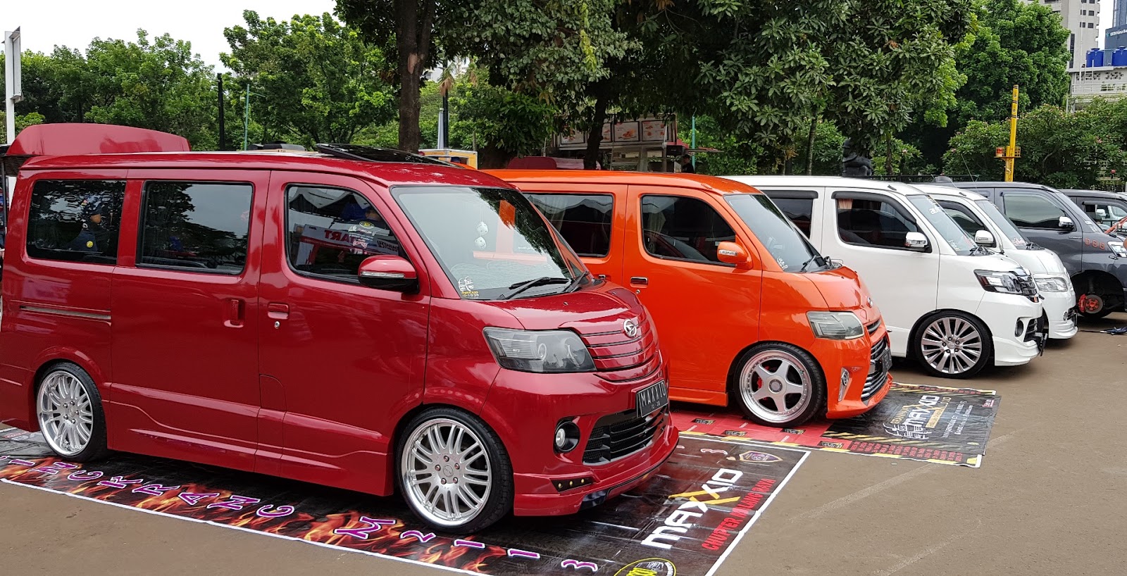 Ratusan Peserta Modifikasi Daihatsu Unjuk Gigi Di Jakarta