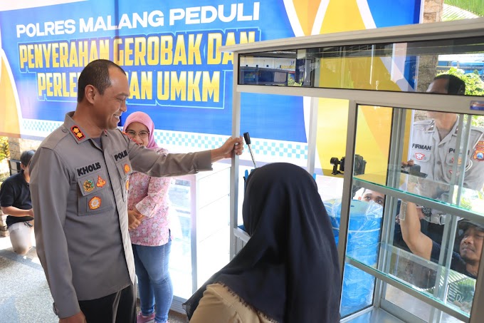 Polres Malang Kembali Salurkan Bantuan UMKM Untuk Keluarga Korban Tragedi Kanjuruhan