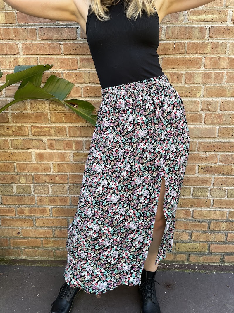 Rayon Floral Slit Skirt