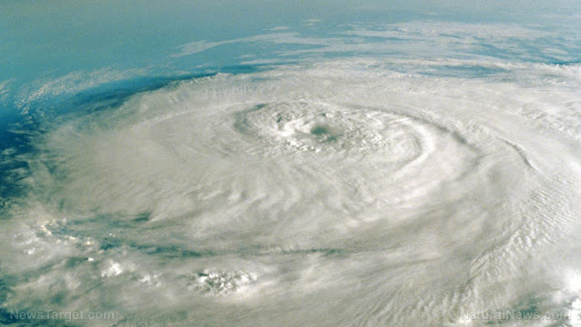 uragano_brevetti_geoingegneria_teconologie_per_il_controllo_del_clima