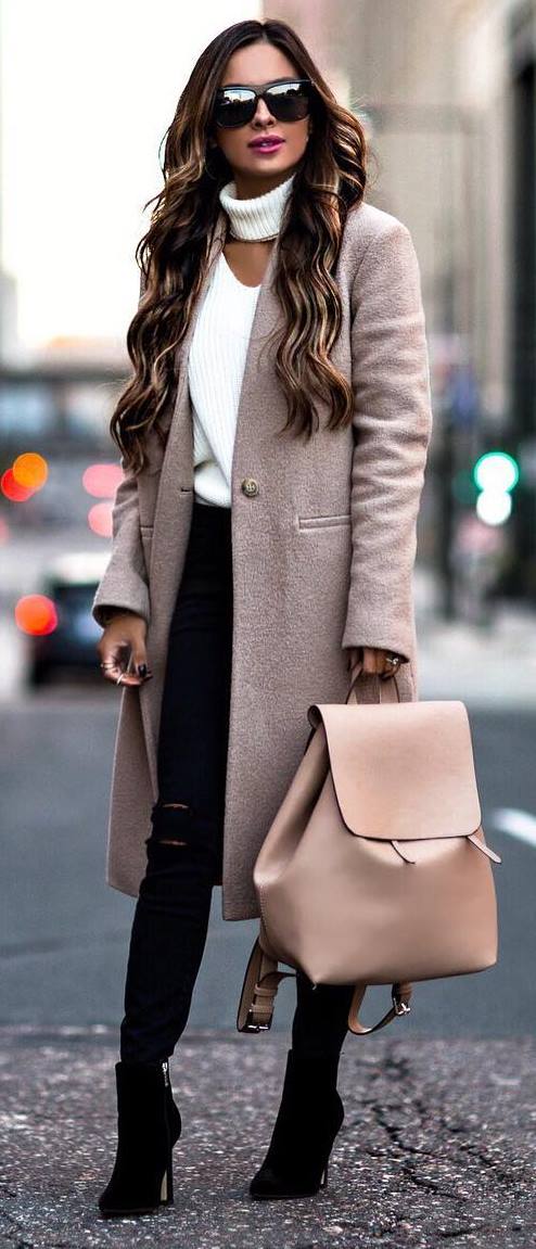 winter trends_nude cashmere coat + white sweater + bag + skinnies + boots