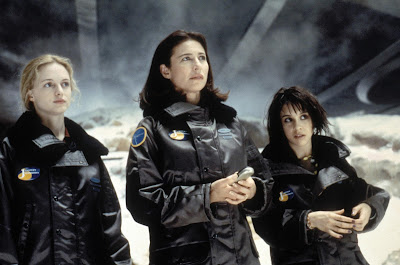 Lost In Space 1998 Mimi Rogers Heather Graham Lacey Chabert Image 1