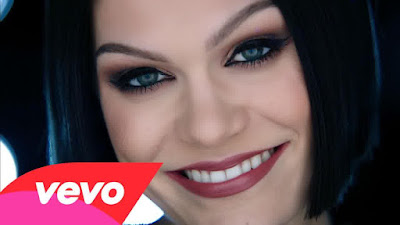 Download Instrumen Lagu Jessie J - Flashlight