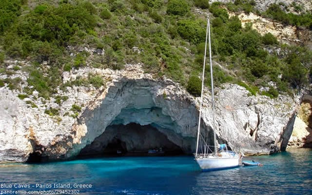 Blue Cave - Kastellorizo, Grécia