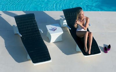 D-Lux Outdoor Lounger