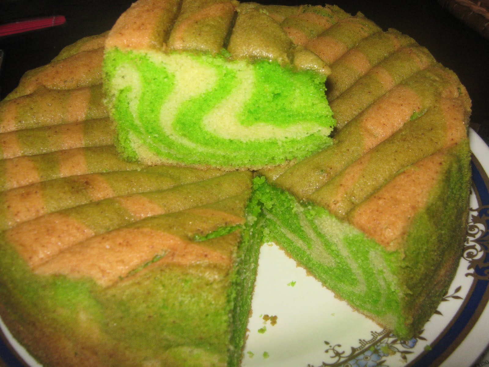 Ani Sweet D's Bakery: KEK MENTEGA PANDAN - resepi kak ida 