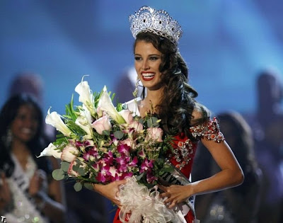 miss universe 2009 - miss venezuela Stefania Fernandez