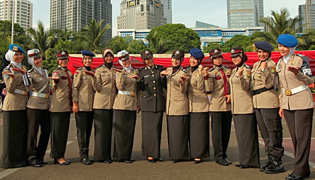 Cantiknya Para Polwan Berhijab