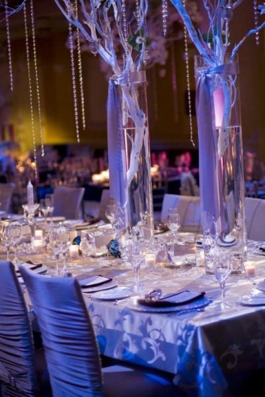 Nothing has the impact on event decor the way specialty table linens 
