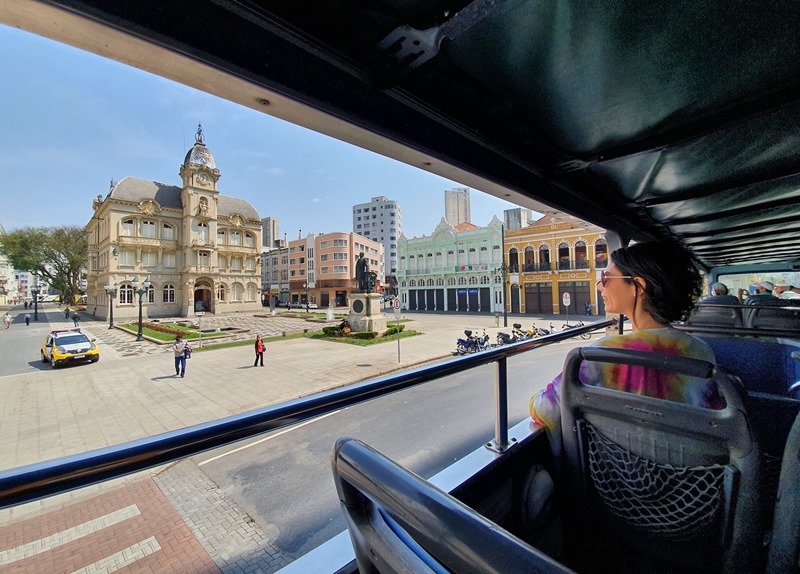 Ônibus turístico de Curitiba preço