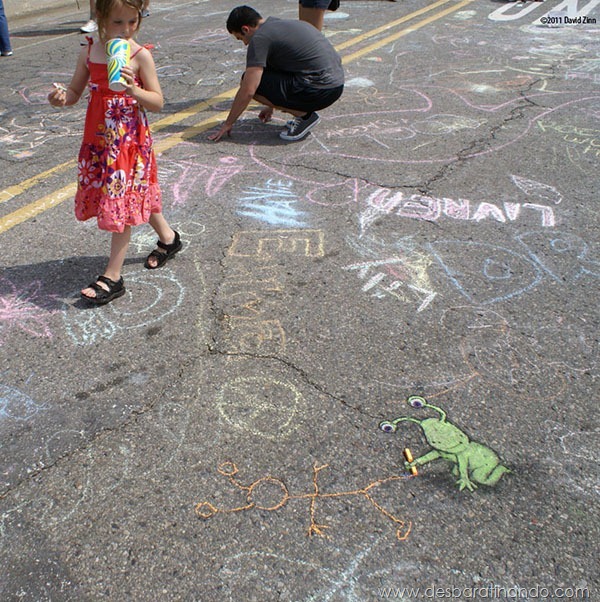arte-com-giz-de-rua-calcada-david-zinn-desbaratinando (13)