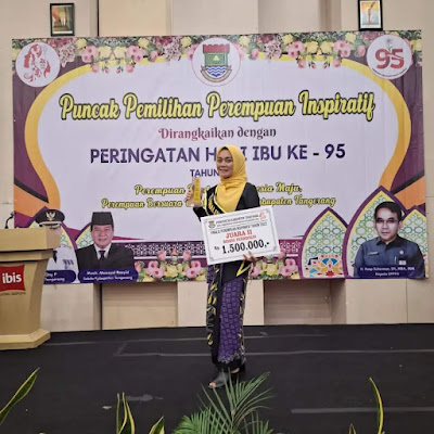 Siti Muhaya Raih Juara diAjang Perempuan Inspiratif 2023 tingkat Kabupaten Tangerang