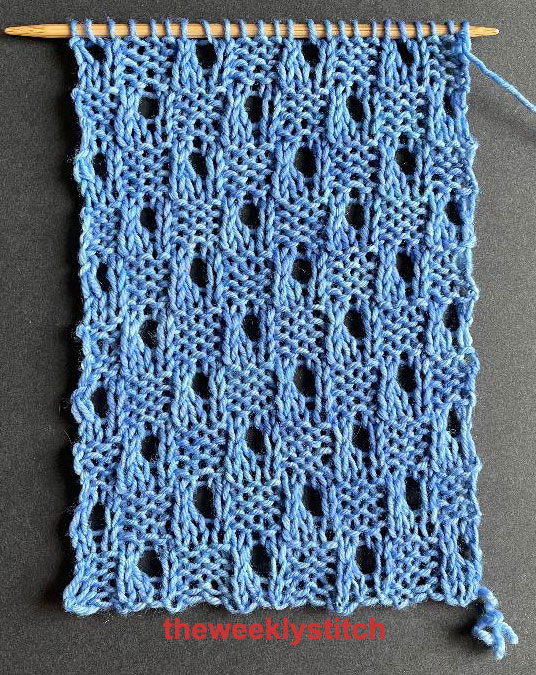 Slanting Open-Work Stitch :: Knitting #21 :: New Stitch A Day