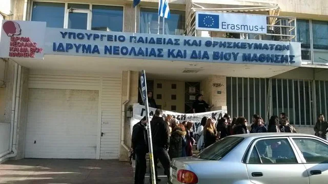 Κοινοβουλευτική παρέμβαση του ΚΚΕ για τη συνέχιση λειτουργίας των Κέντρων Δια Βίου Μάθησης