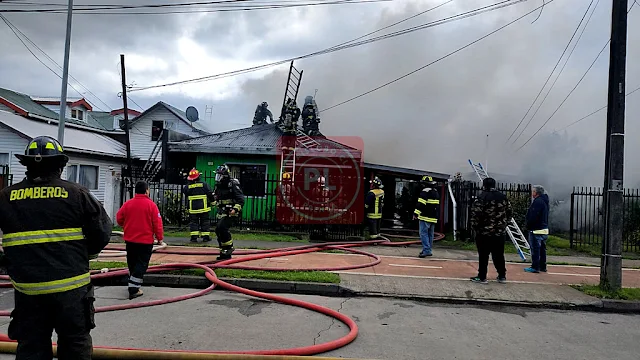 Bomberos controla incendio en vivienda de Osorno gracias a oportuna respuesta