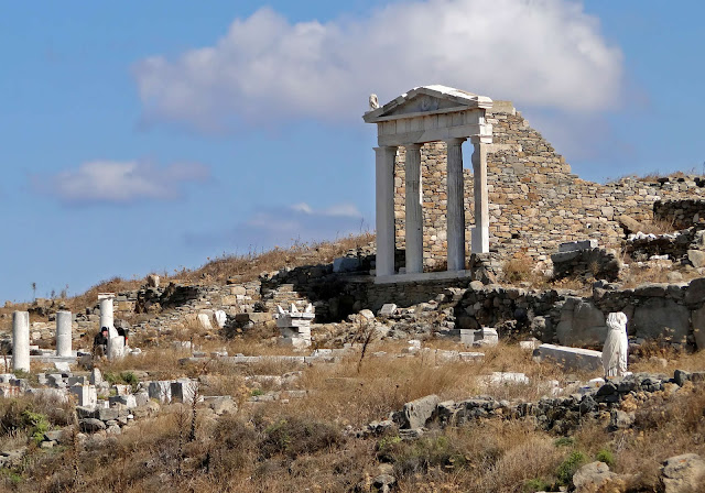 Храм Исиды на Делосе, Греция