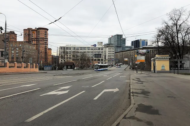 Красноказарменная улица