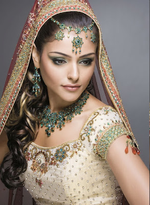 Trendy Indian Wedding Dresses and Wedding Gowns 2012
