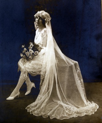 Coco Chanel introduced the short wedding dress in the 1920s