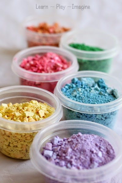 Crushed chalk - a great way to use up broken chalk bits - perfect for art and play recipes