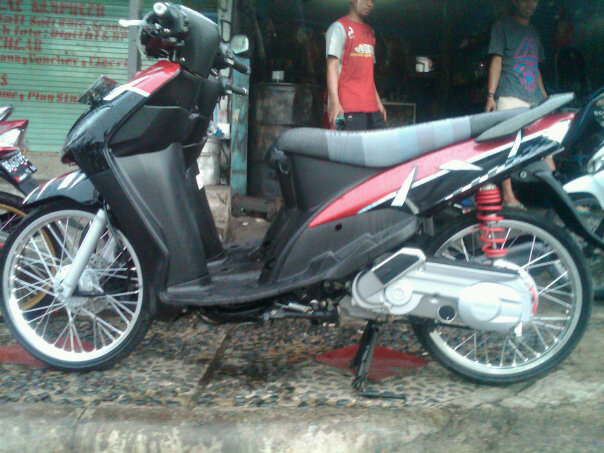 Foto Modifikasi Yamaha Mio Velg 17