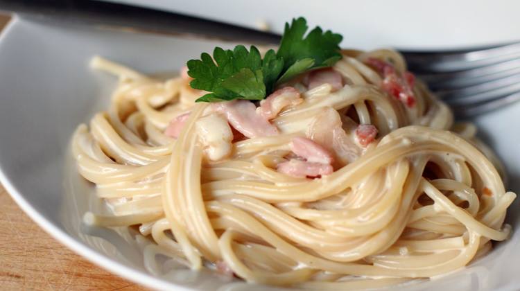 RESEPI MUDAH SPAGHETTI CARBONARA