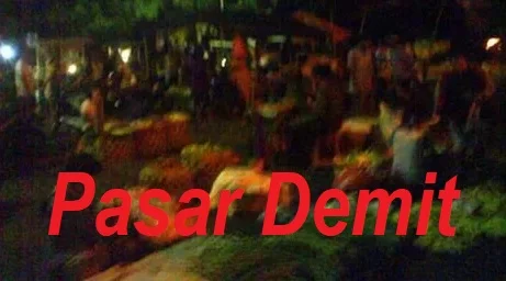 PASAR DEMIT