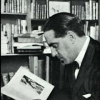 Gregorio Marañón en su biblioteca.