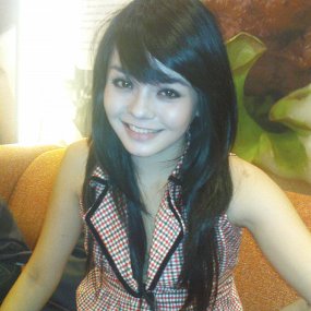 Foto Artis Cantik Gita Sinaga Celebrity Picture style