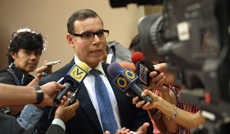 Luis Vicente Leon