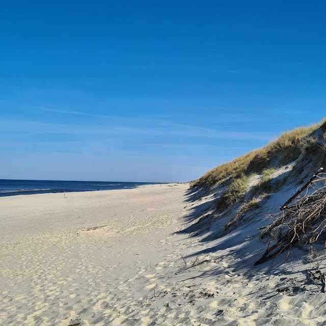 Unser Osterurlaub an der dänischen Westküste. Die Strände und die Dünenkette an der Nordsee in Dänemark sind einfach traumhaft!