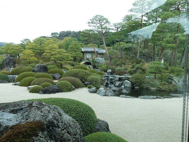 足立美術館の苔庭