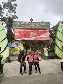 porter gunung merbabu