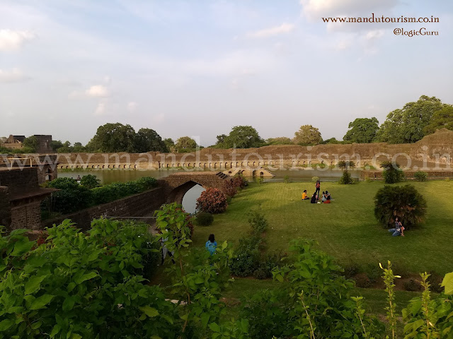 Information about Kapoor Tal Mandu