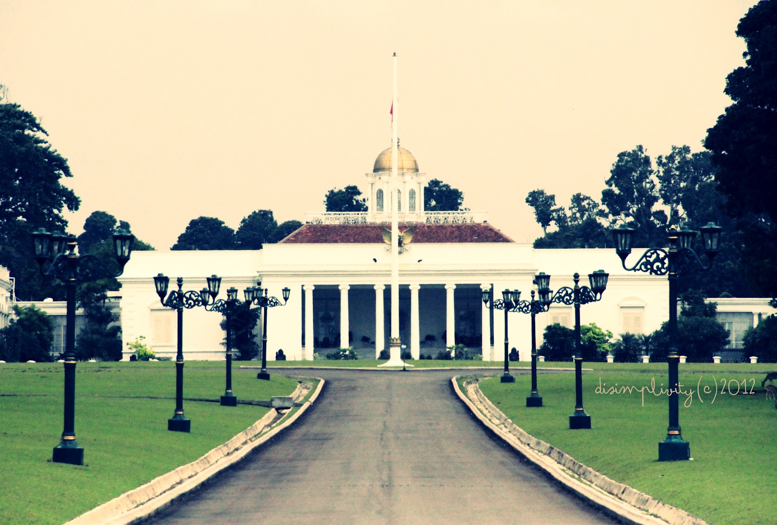 DISIMPLIVITY Konservasi Arsitektur Istana Bogor