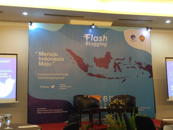 Flashblogging Bersama Kominfo: Mencintai Indonesia, Menuju Indonesia Maju